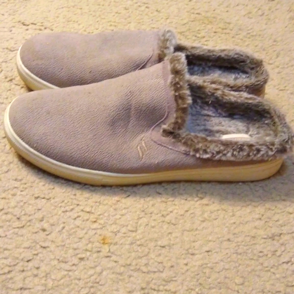Sperry Gray Fuzzy Lined Mules